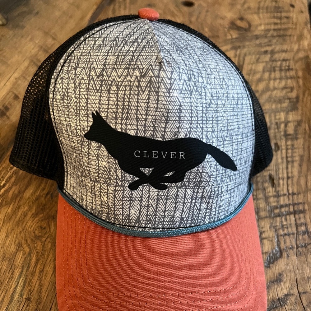 Women’s trucker hat